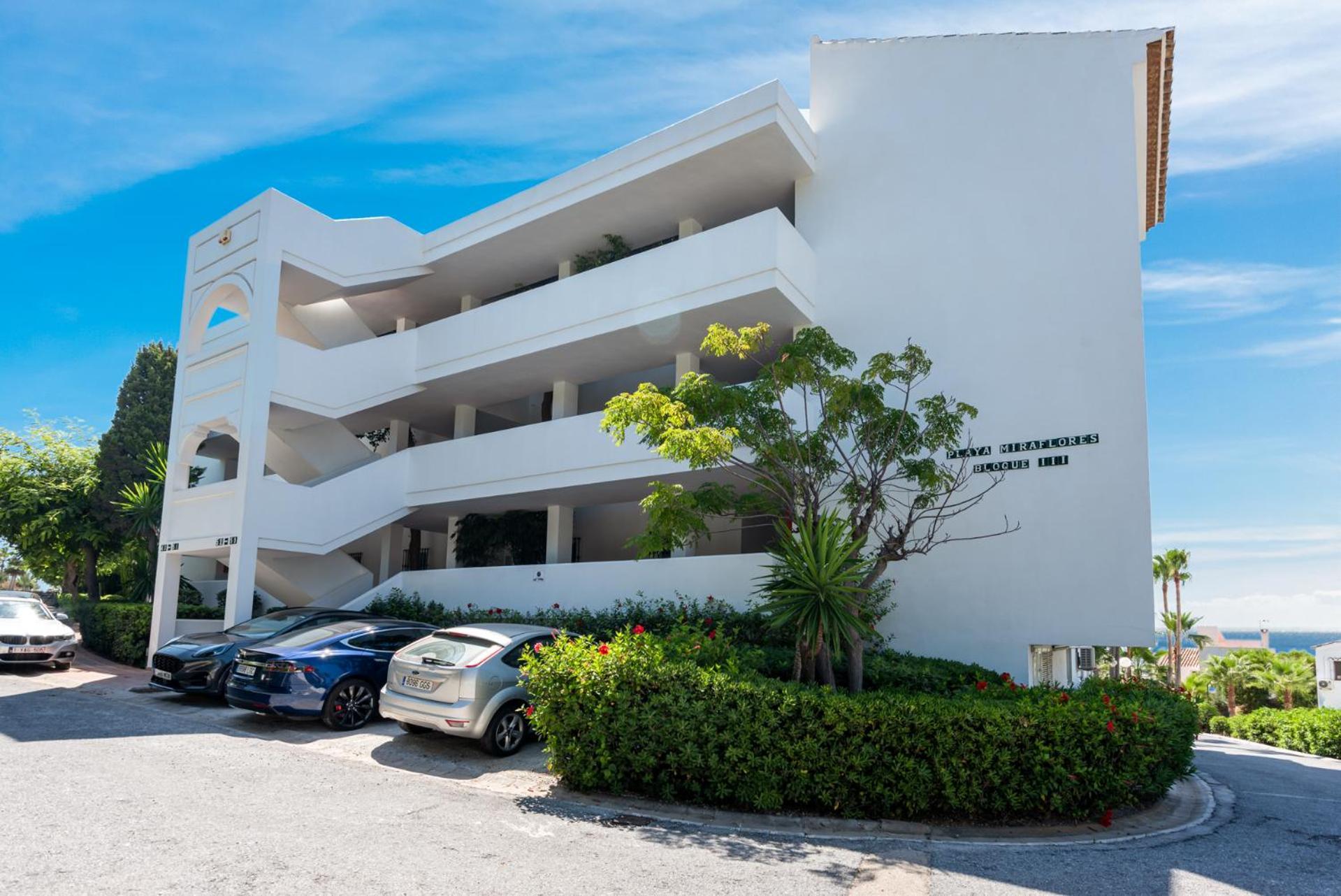Miraflores Apartments By The Beach Costa Del Sol Sitio de Calahonda Kültér fotó